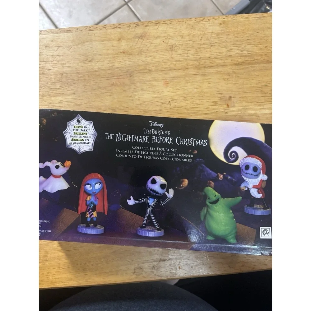 New Disney Tim Burton's Nightmare Before Christmas Glow In Dark Figures - Picture 9 of 9